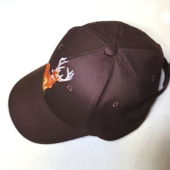 Men's Brown Cap with Deer Embroidery. Adjustable With Velcro. New No Tag - Picture 3 of 5